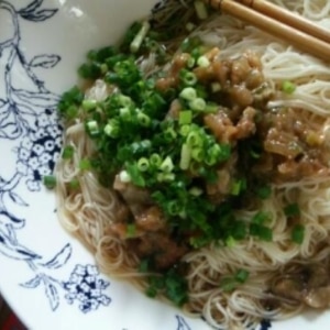 なすと鶏そぼろのぶっかけ冷うどん